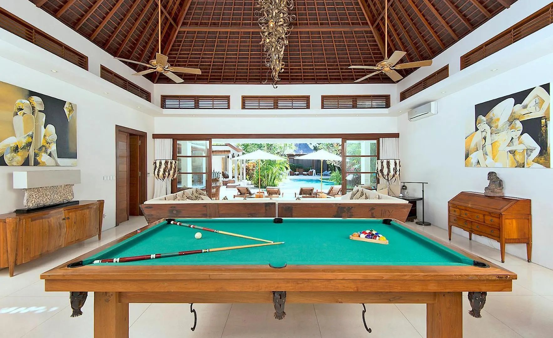 Lataliana Seminyak Villa