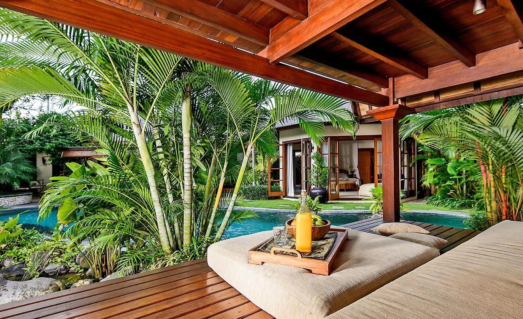 Lataliana Seminyak Villa