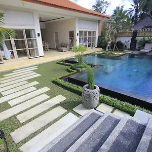  Villa Rumah Lumbung Indonesia