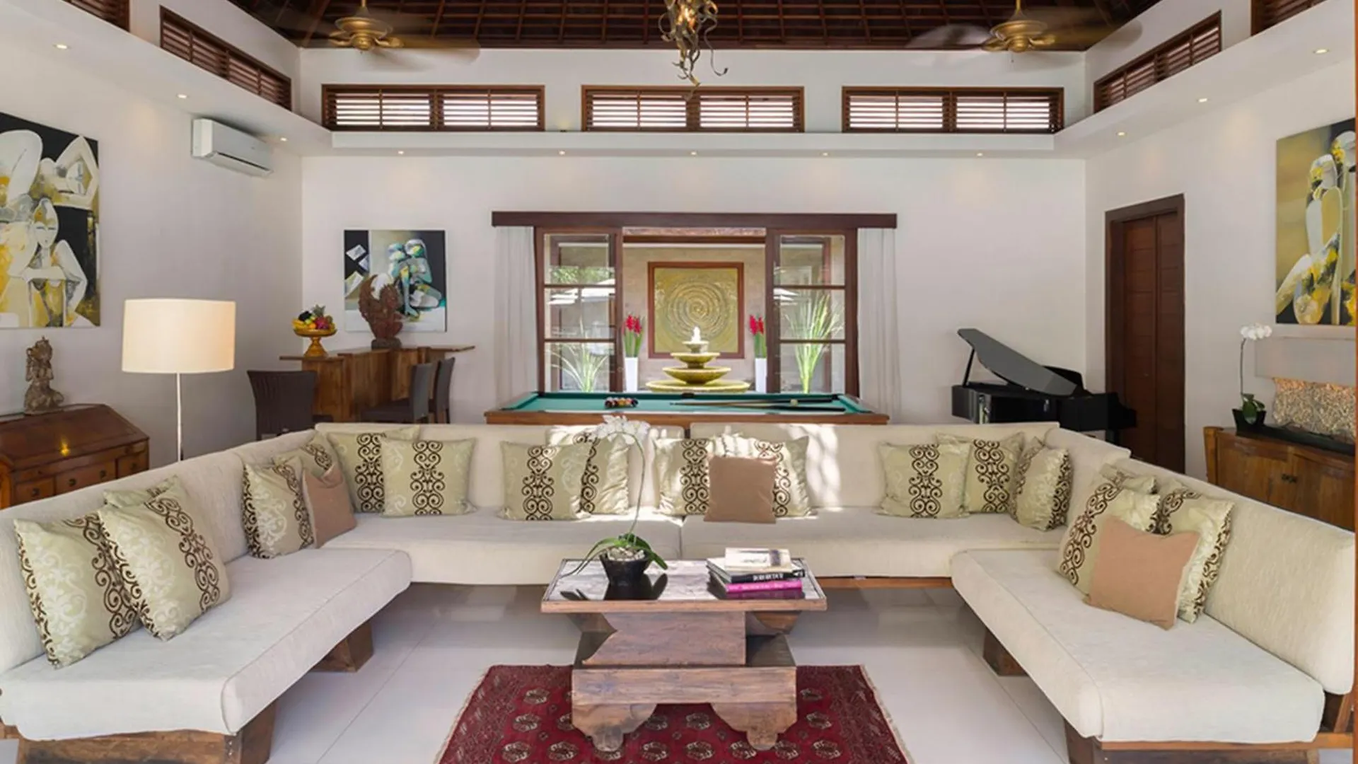 Lataliana Seminyak Villa