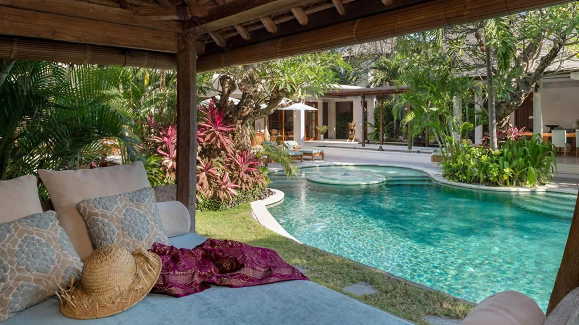 Lataliana Seminyak Villa 0*, Seminyak (Bali)