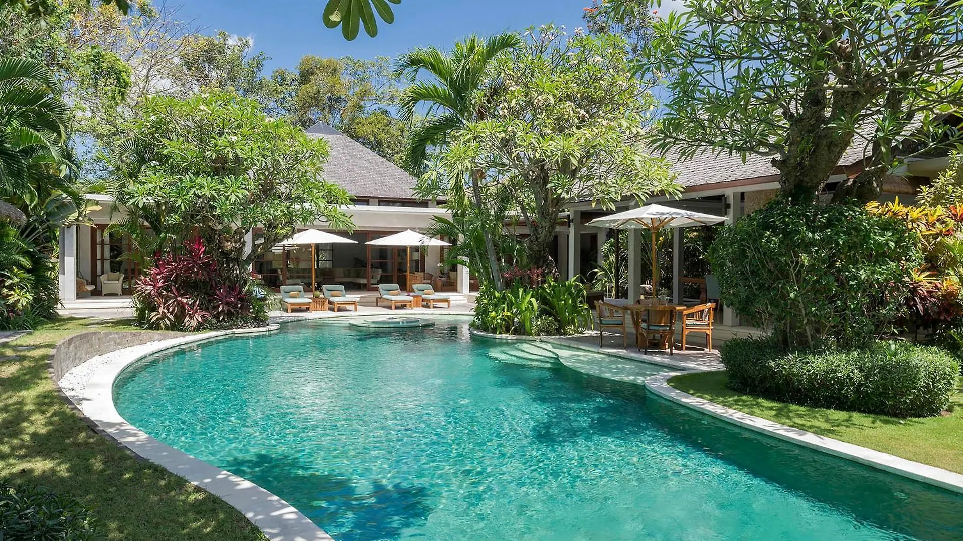 Lataliana Seminyak Villa