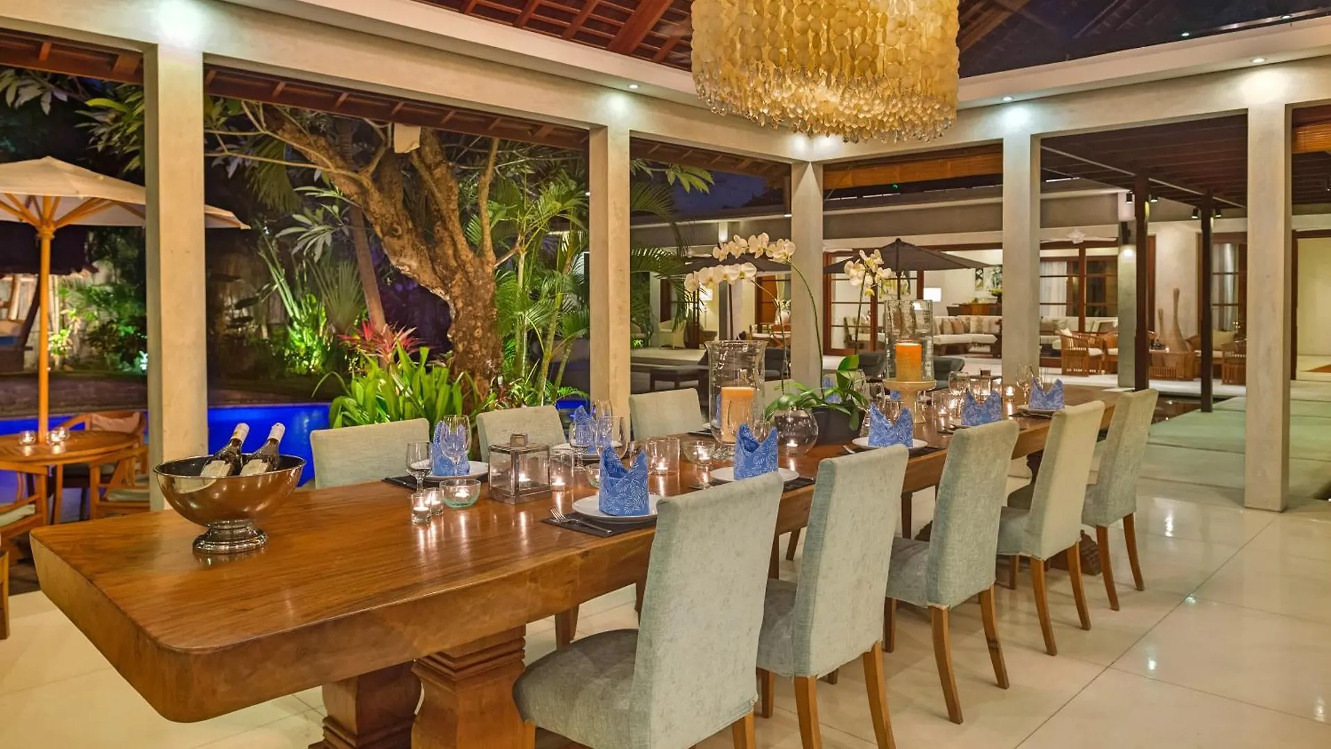 Lataliana Seminyak Villa 0*, Seminyak (Bali)
